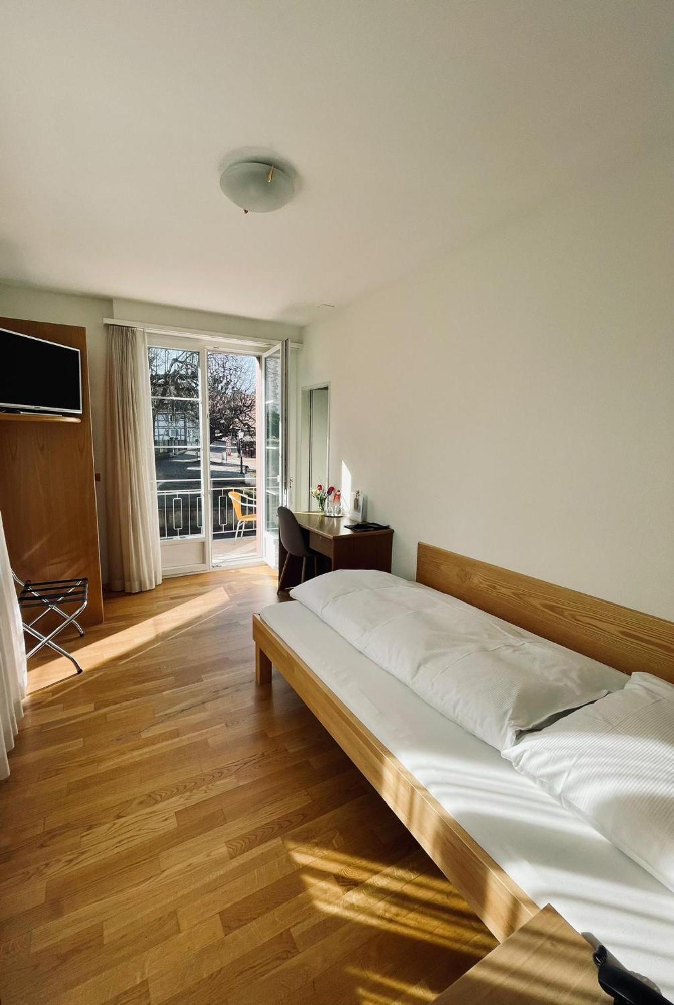 Hotel Roessli Allschwil Extérieur photo